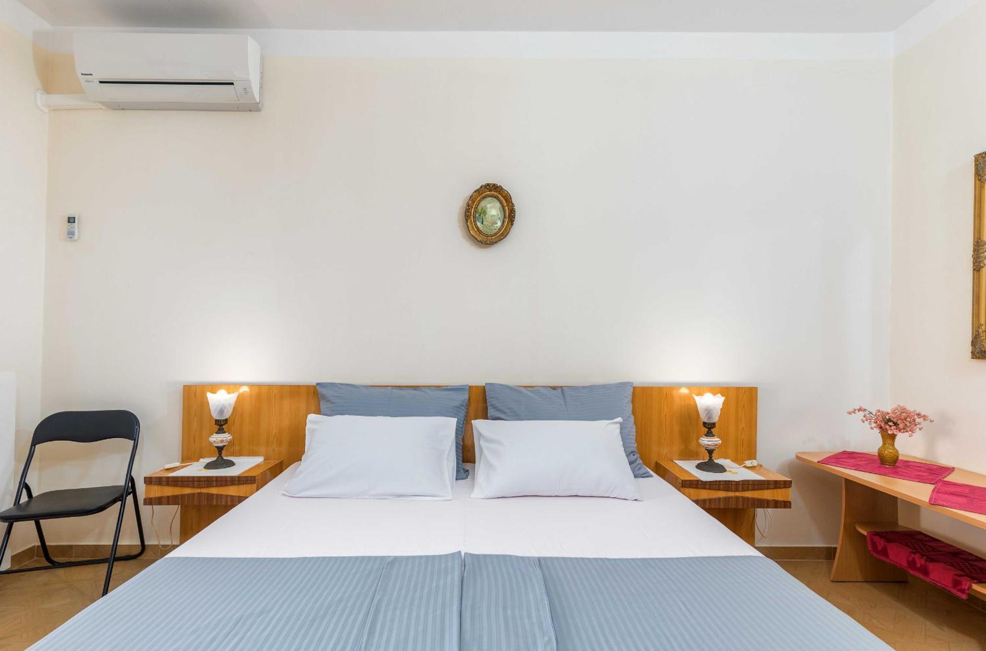 Villa Nada In Fazana - Near The Beach ภายนอก รูปภาพ