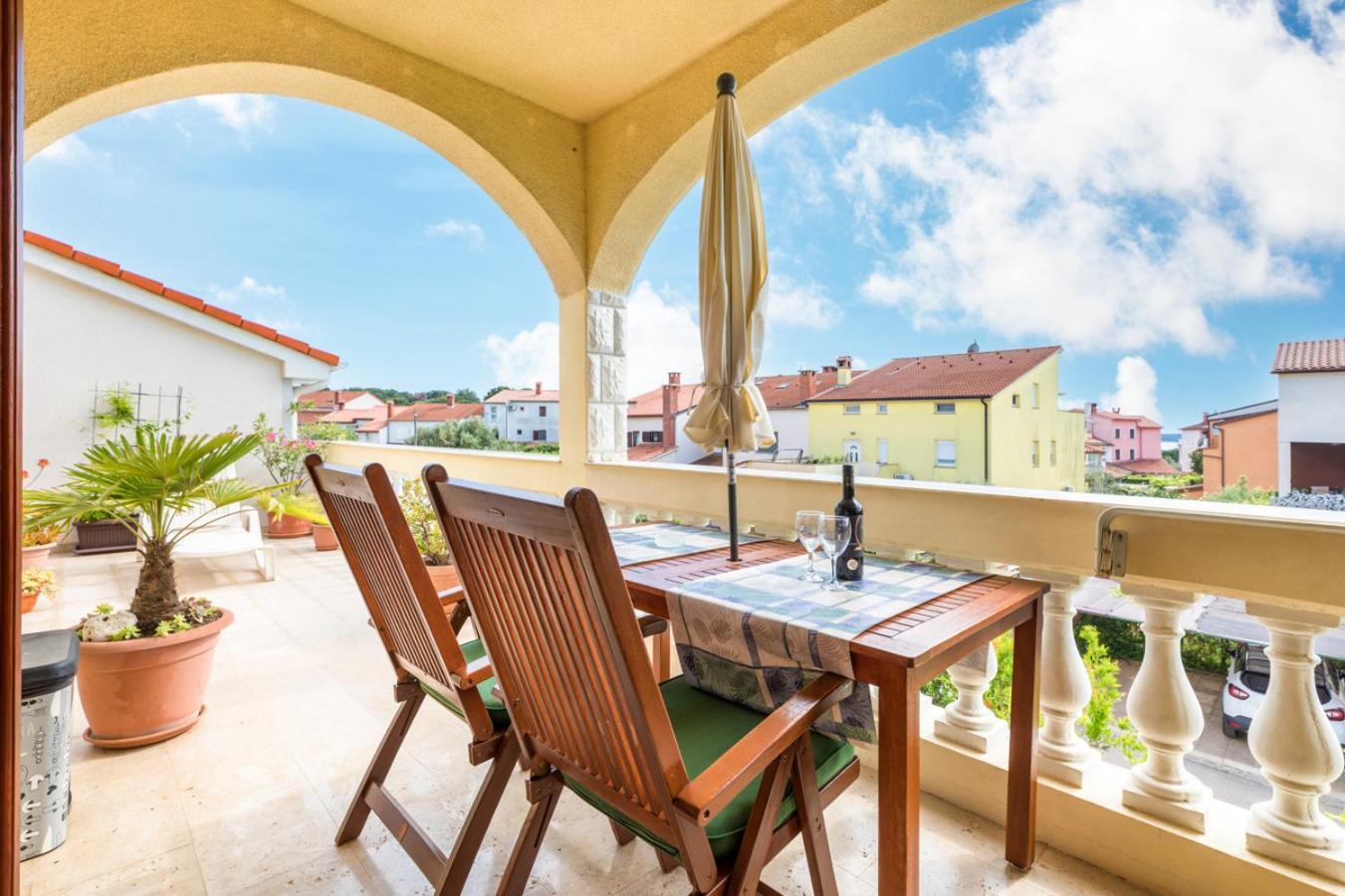 Villa Nada In Fazana - Near The Beach ภายนอก รูปภาพ