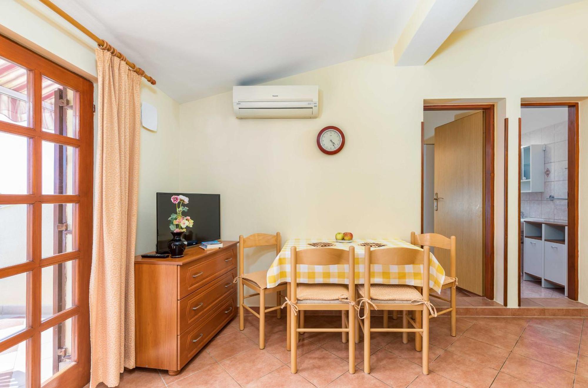Villa Nada In Fazana - Near The Beach ภายนอก รูปภาพ